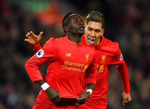 而她凭借 而她凭借